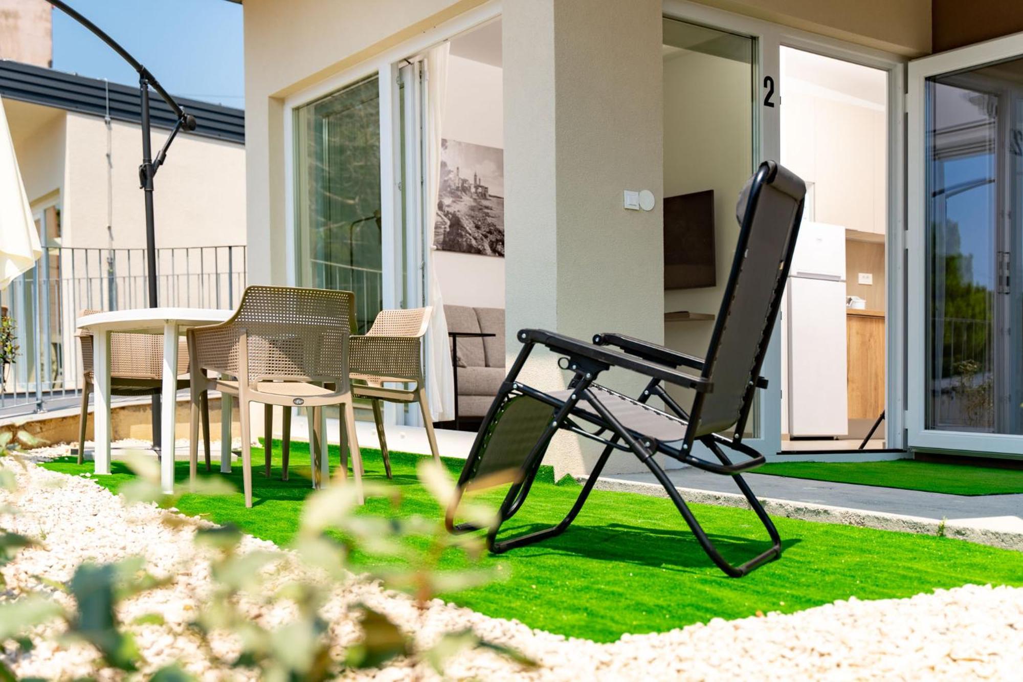 Arti Holiday Homes Banjol Habitación foto